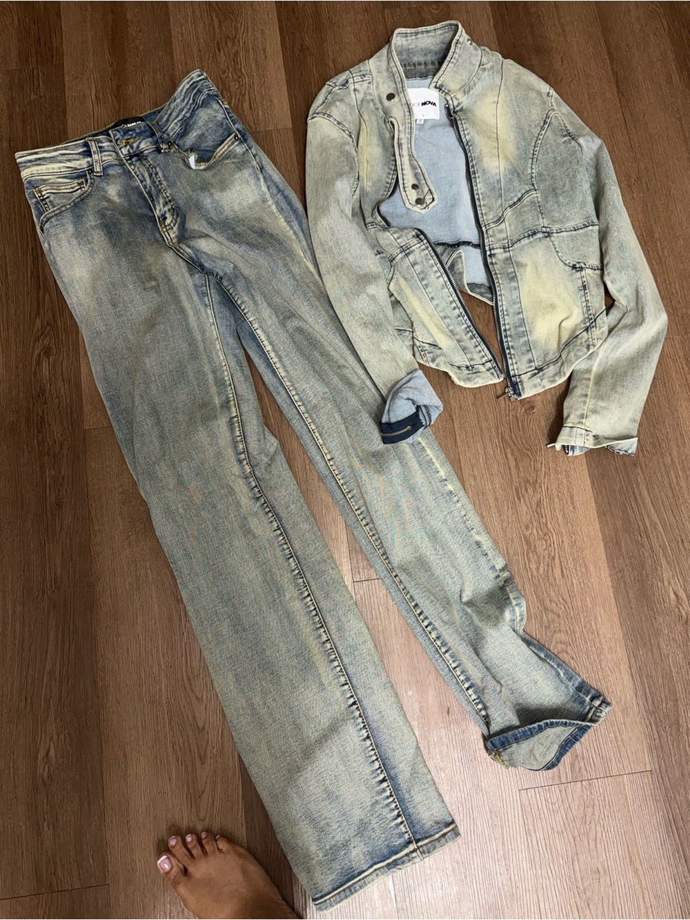 Women's Washed Light Blue Denim Jeans - Vintage Look
